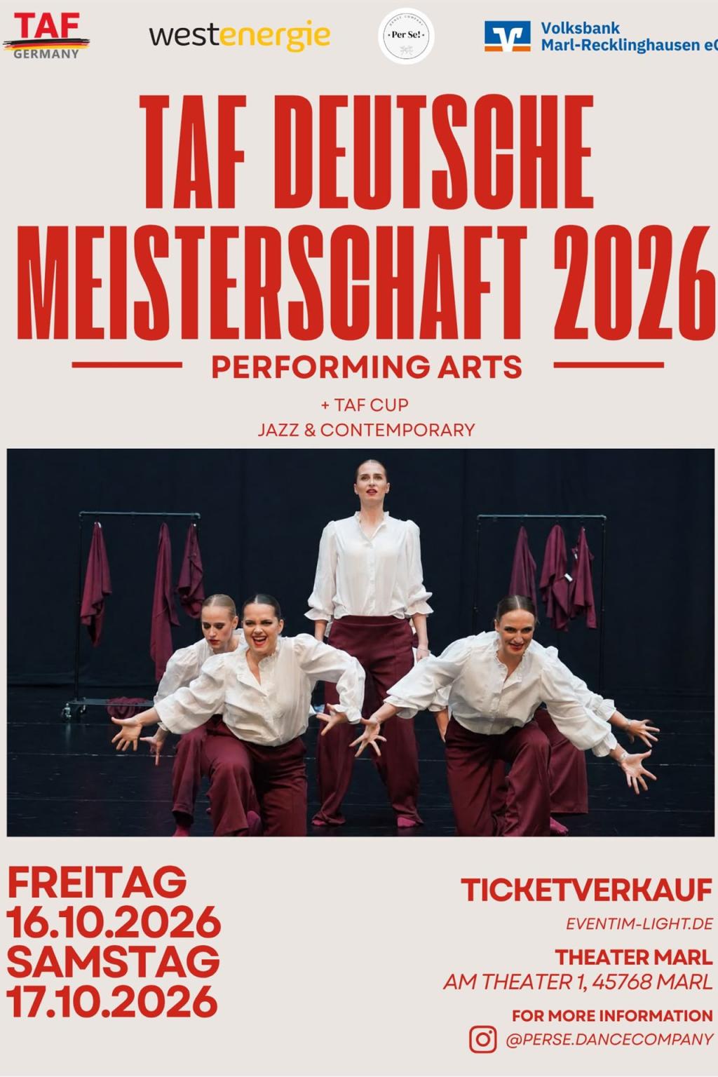 261016