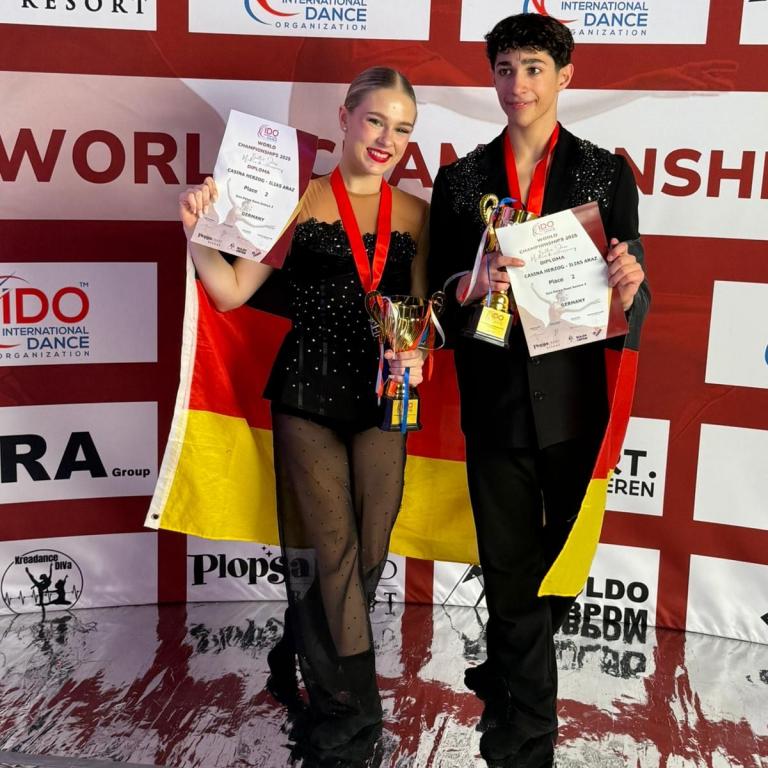 cbac9db1-6b29-405e-ab4a-7af2e4321061