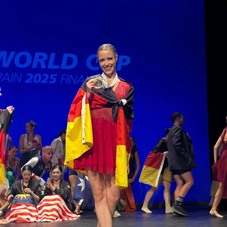 PHOTO-2025-07-08-23-32-43