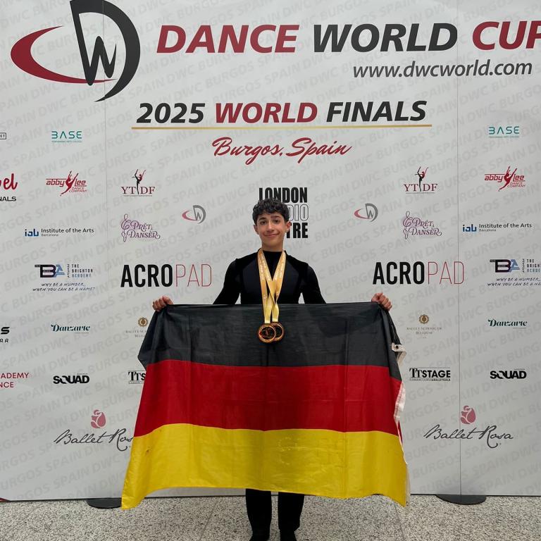 PHOTO-2025-07-09-16-19-45