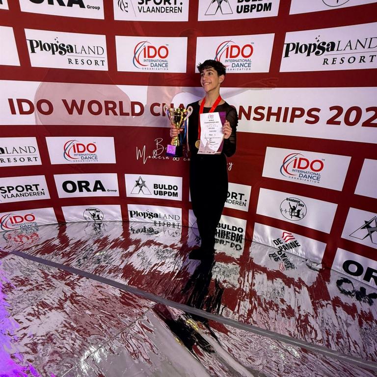 b20593cb-156e-4468-a5e9-12dd60a99556