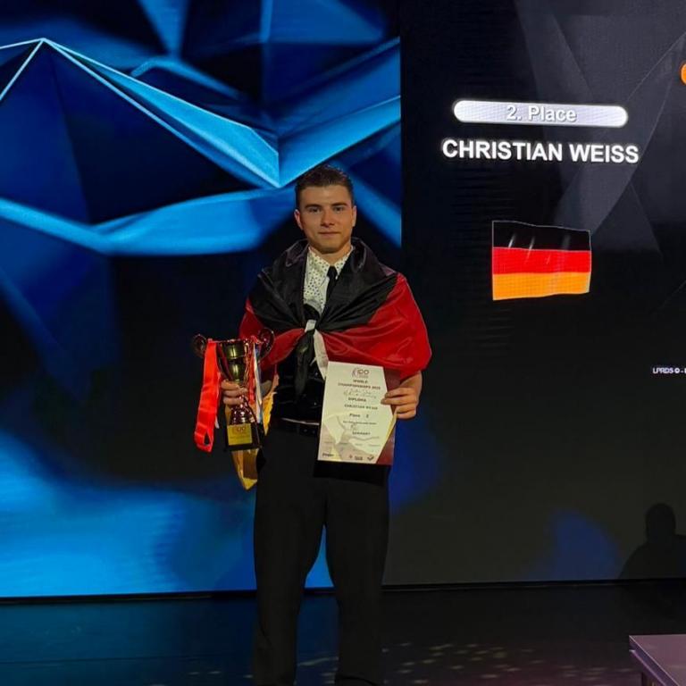 6bf579d8-e15b-4840-875b-e9c2b8cac51a