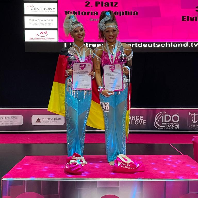 Duos female