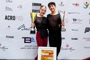 1PHOTO-2025-07-12-19-34-40