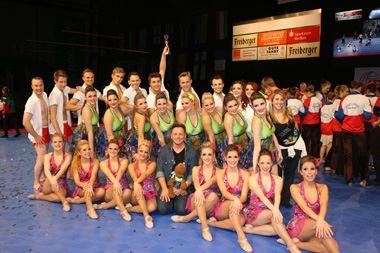 Ragazzi mit der 2012 Show"Surfin Surfin"